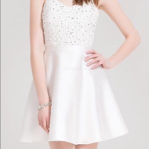 Alyce Diamond White Dress, Size 10